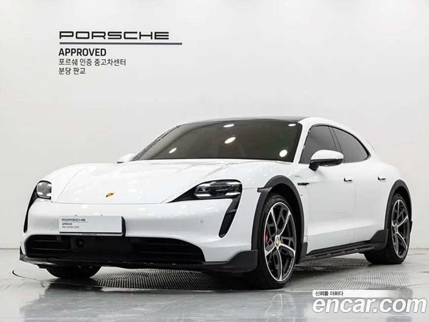 Porsche Taycan — фото 1