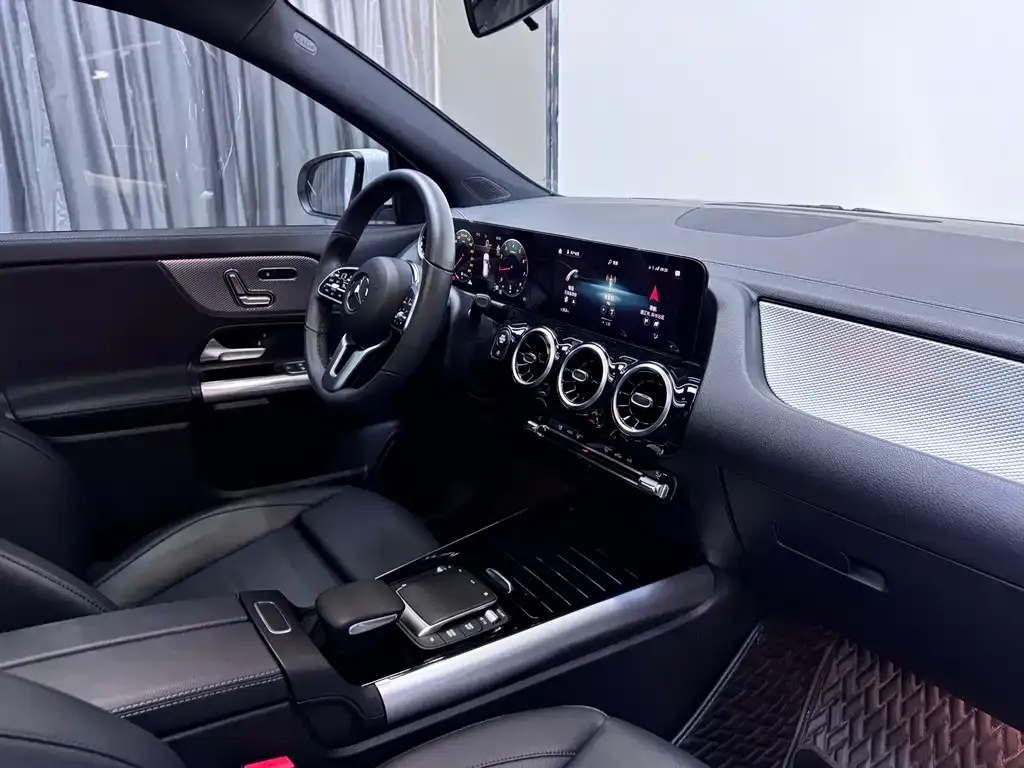 Mercedes-Benz GLA — фото 5