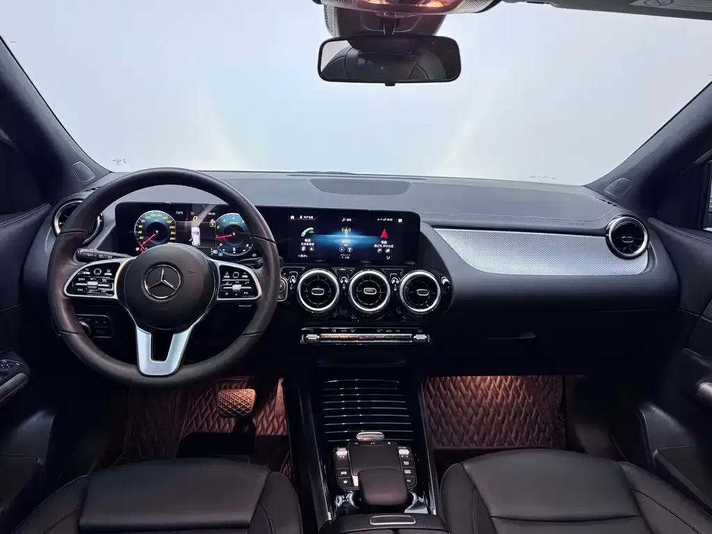 Mercedes-Benz GLA — фото 9