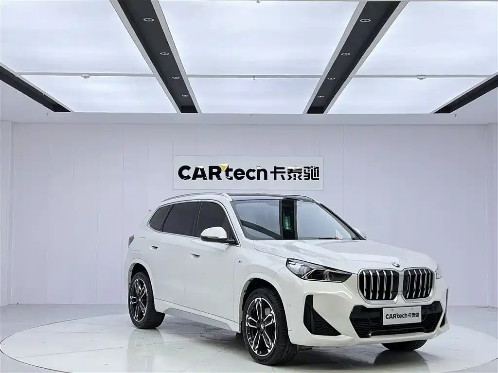 BMW X1 — фото 9