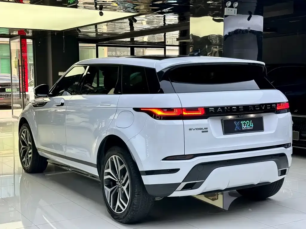 Land Rover Evoque PHEV — фото 8