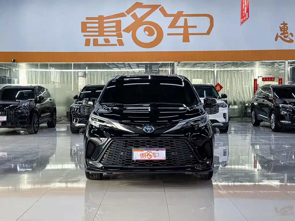 Toyota Granvia — фото 7