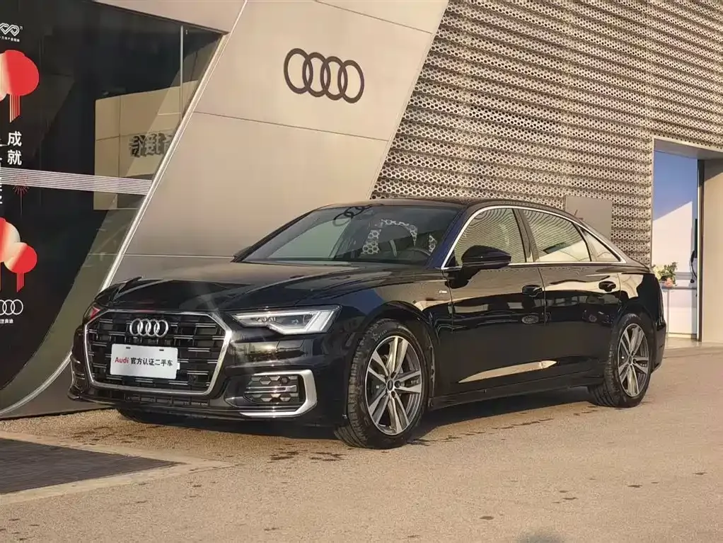 Audi A6L — фото 1