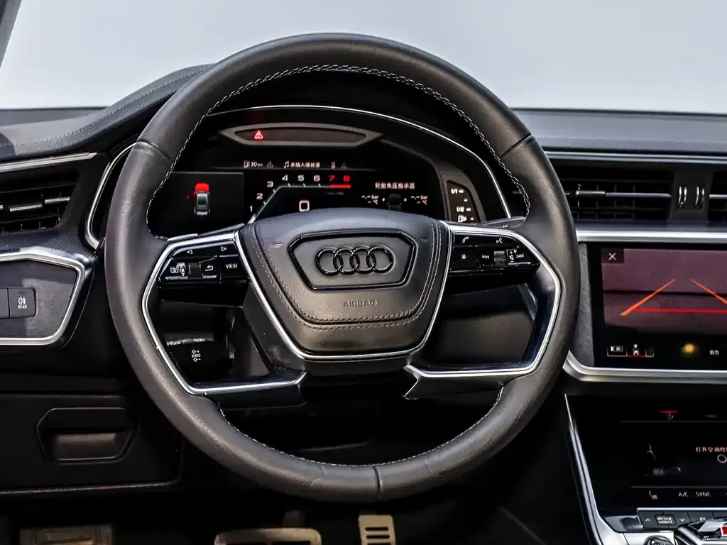 Audi A7L — фото 10