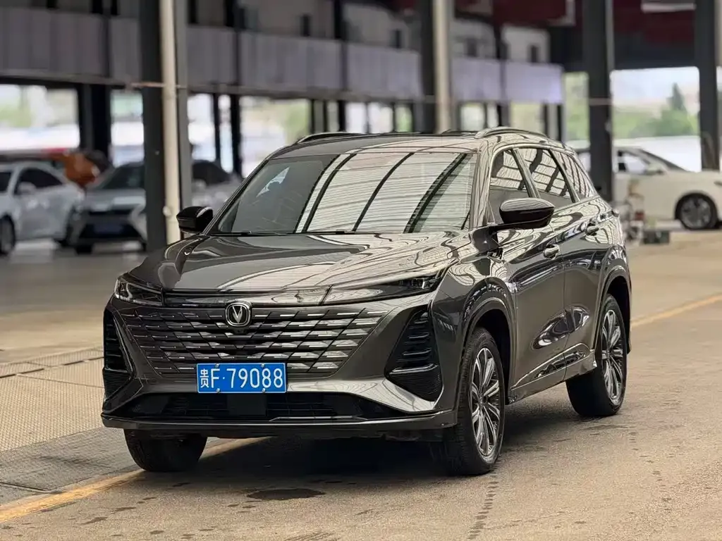 Changan CS75PLUS — фото 1
