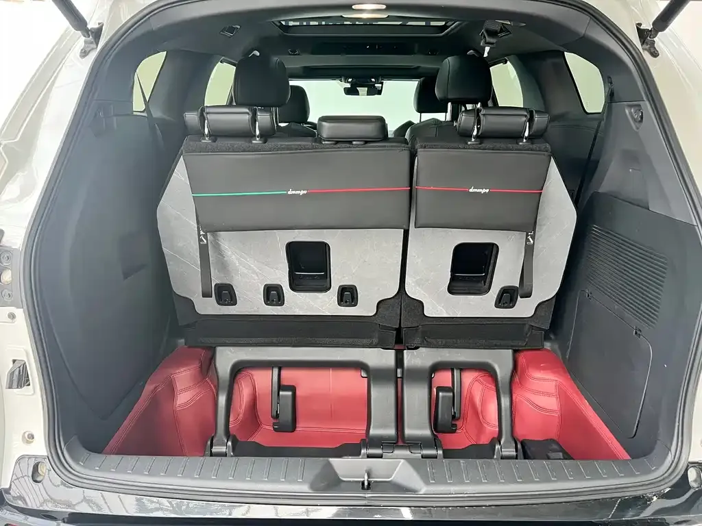 Toyota Granvia — фото 5