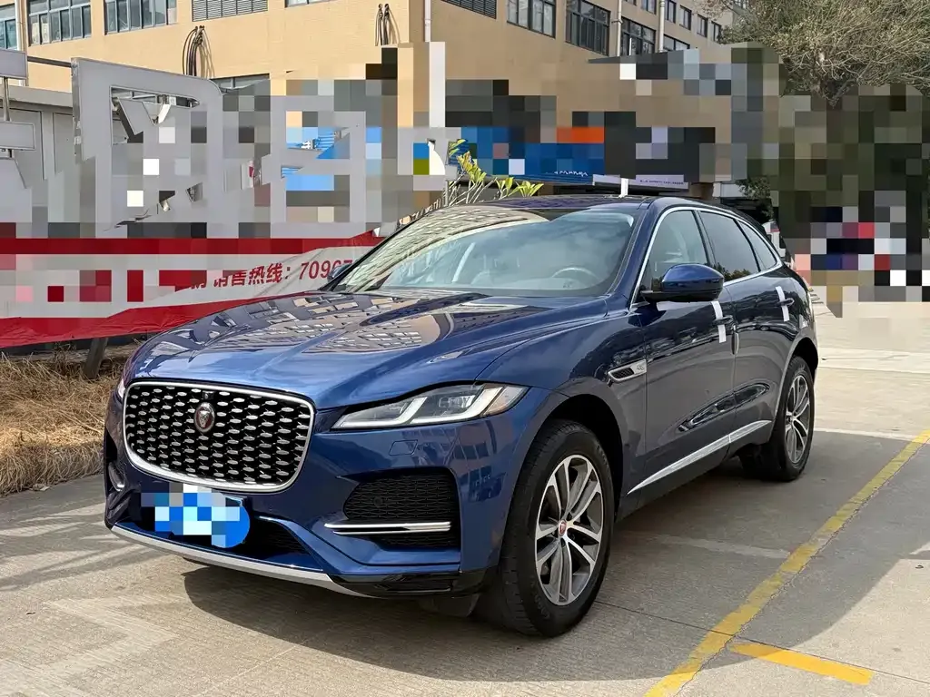 Jaguar F-PACE — фото 1