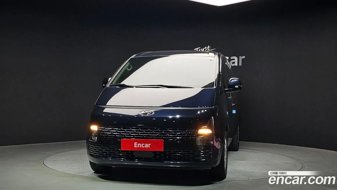 Hyundai Staria — фото 2