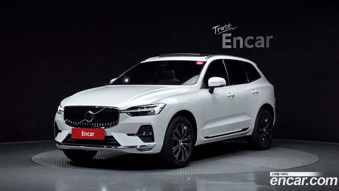 Volvo XC60 — фото 1