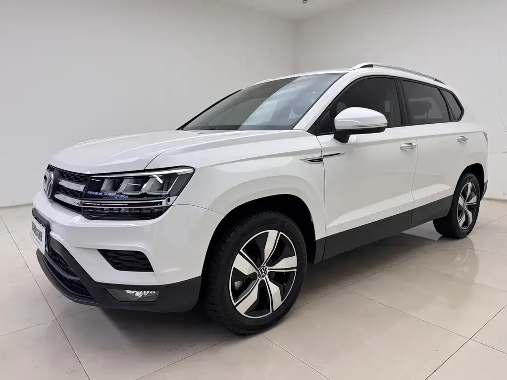 Volkswagen Tharu — фото 1