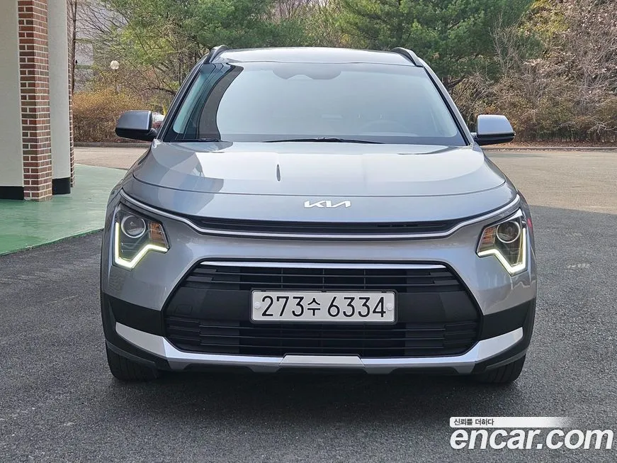 Kia Niro — фото 1