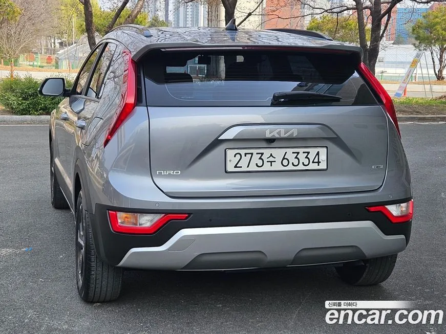 Kia Niro — фото 10