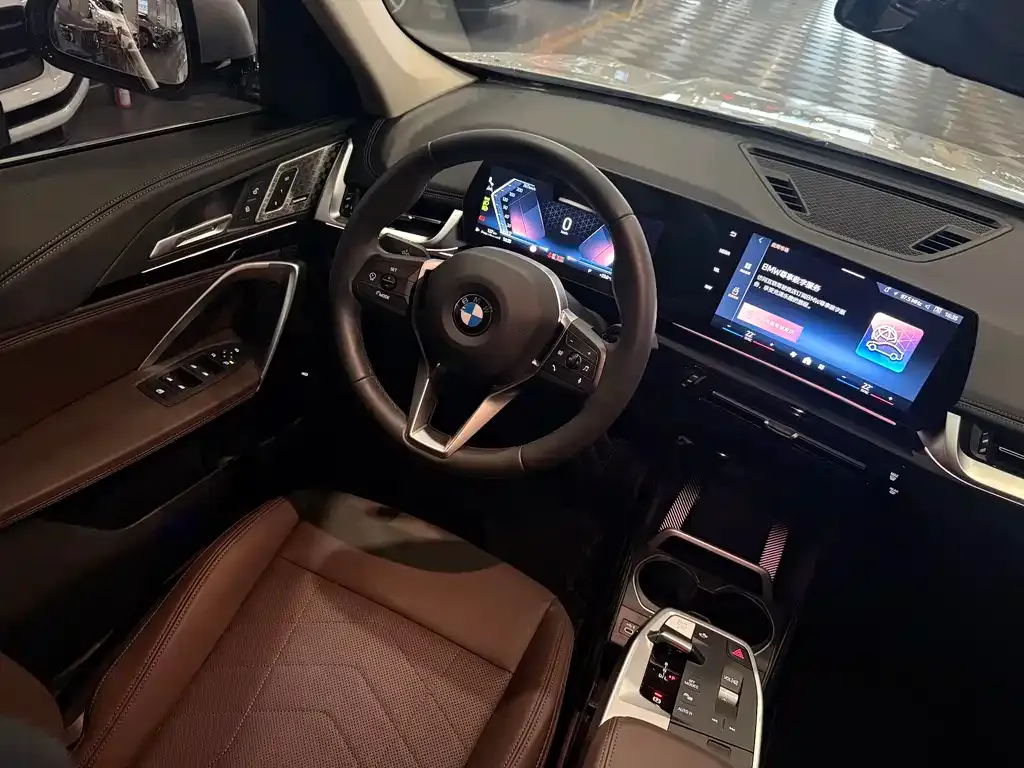 BMW X1 — фото 5