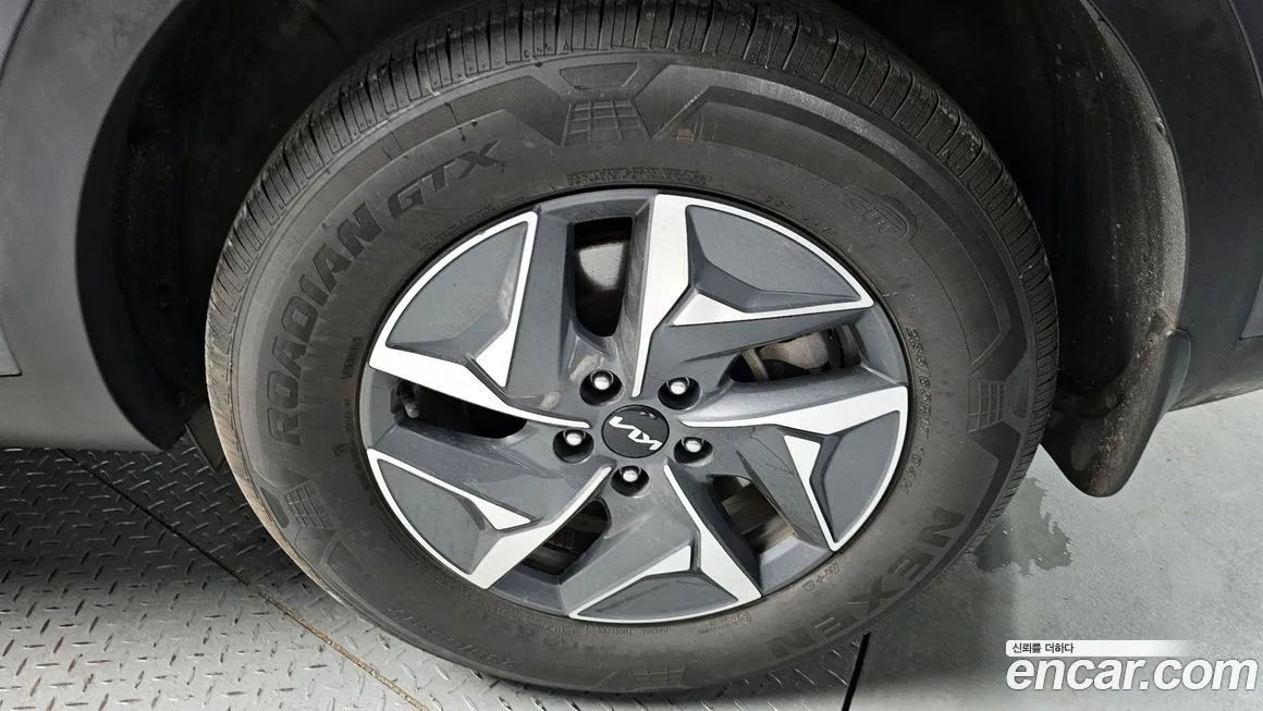 Kia Sorento — фото 7