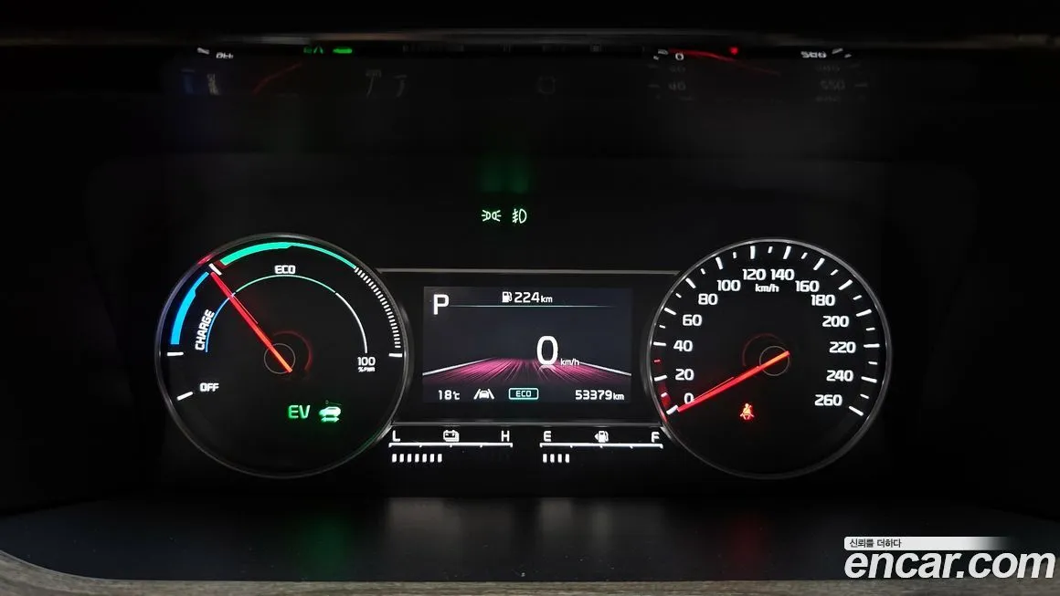 Kia Sorento — фото 8