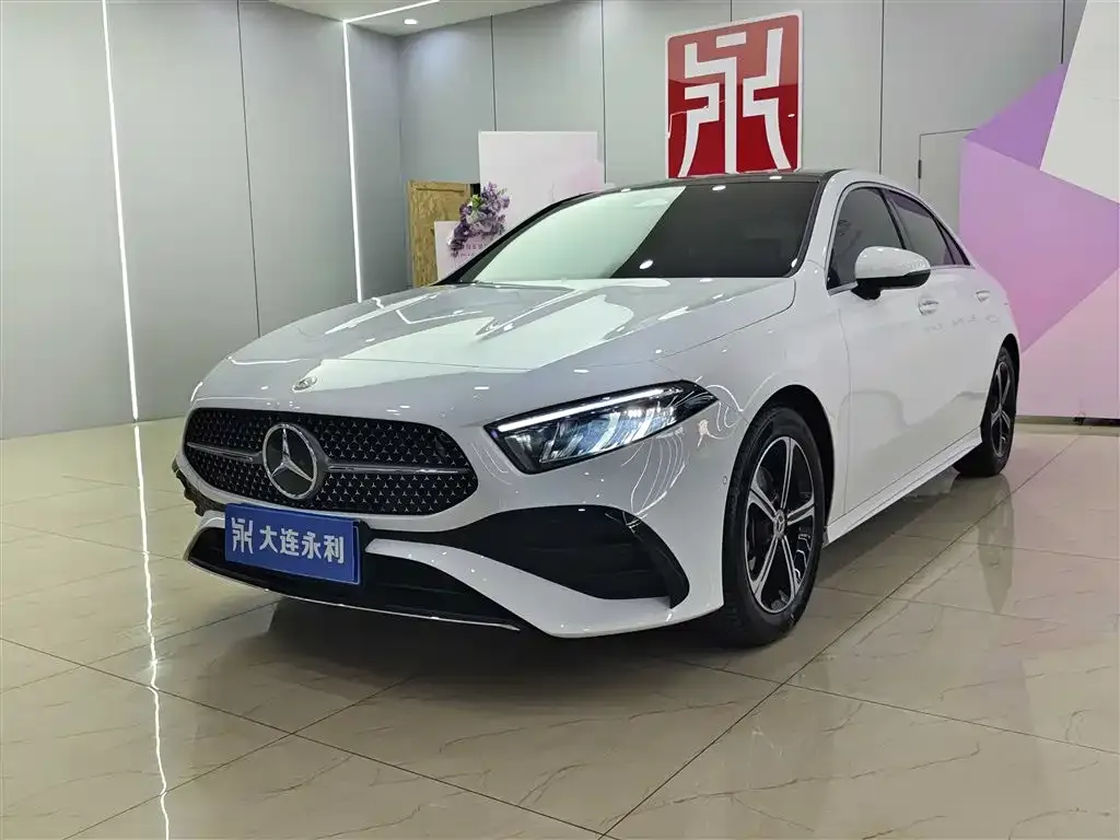 Mercedes-Benz A-Class — фото 1