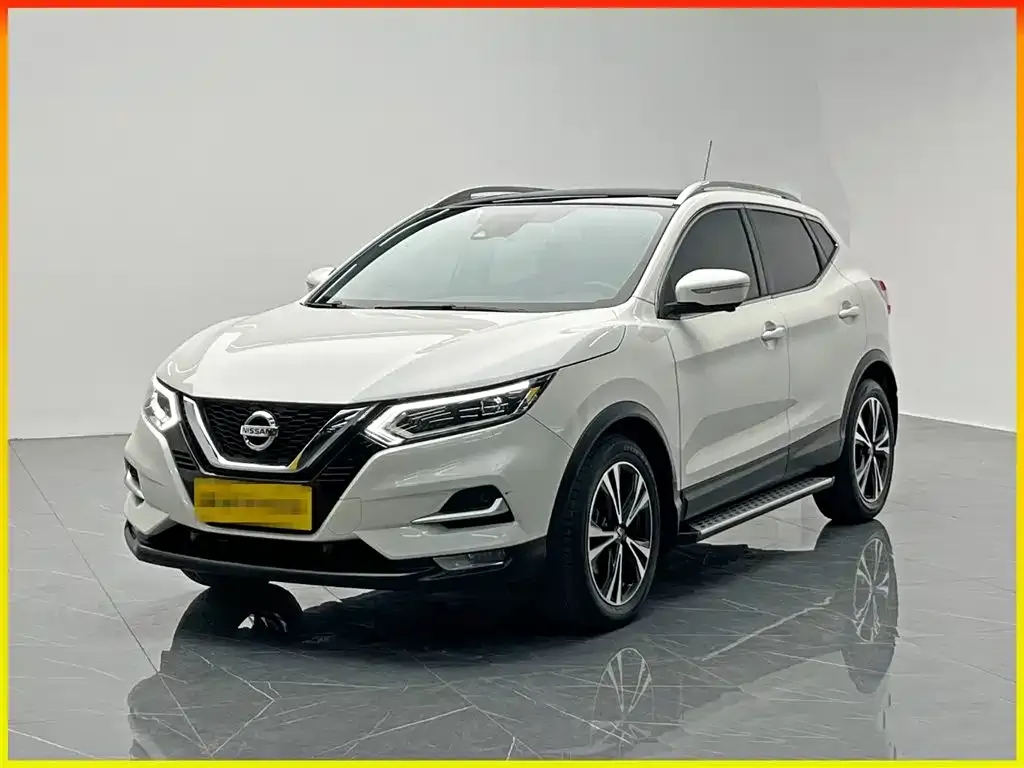 Nissan Qashqai — фото 1
