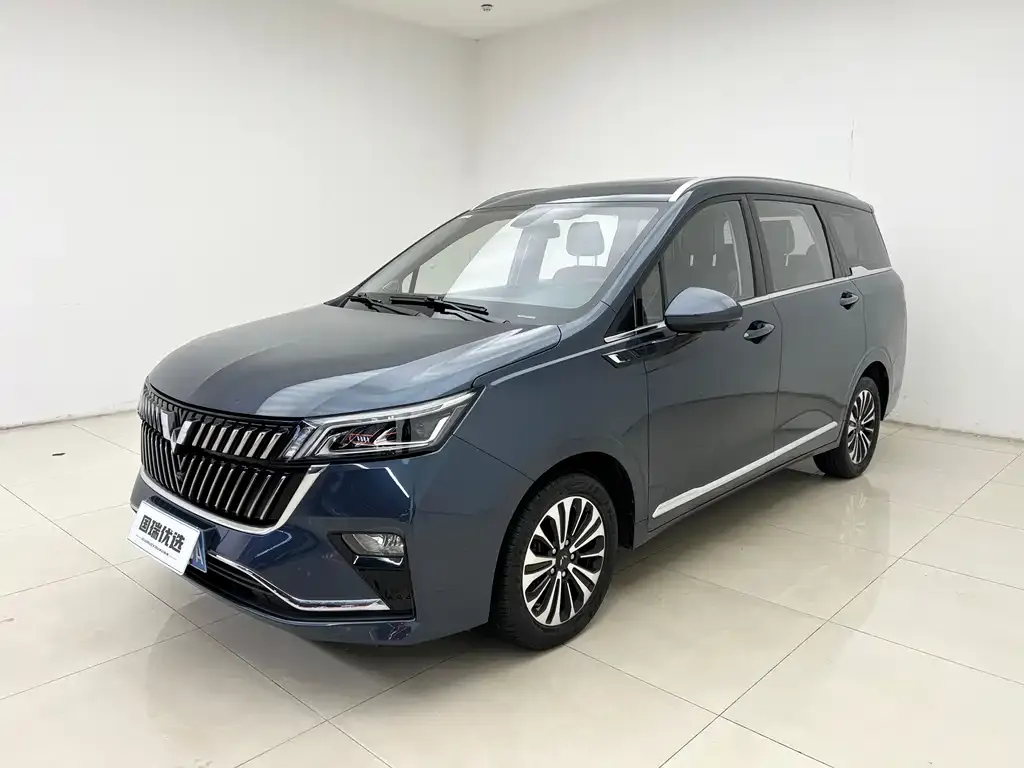 Wuling Jiachen — фото 1