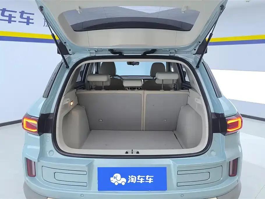 Geely Icon — фото 6