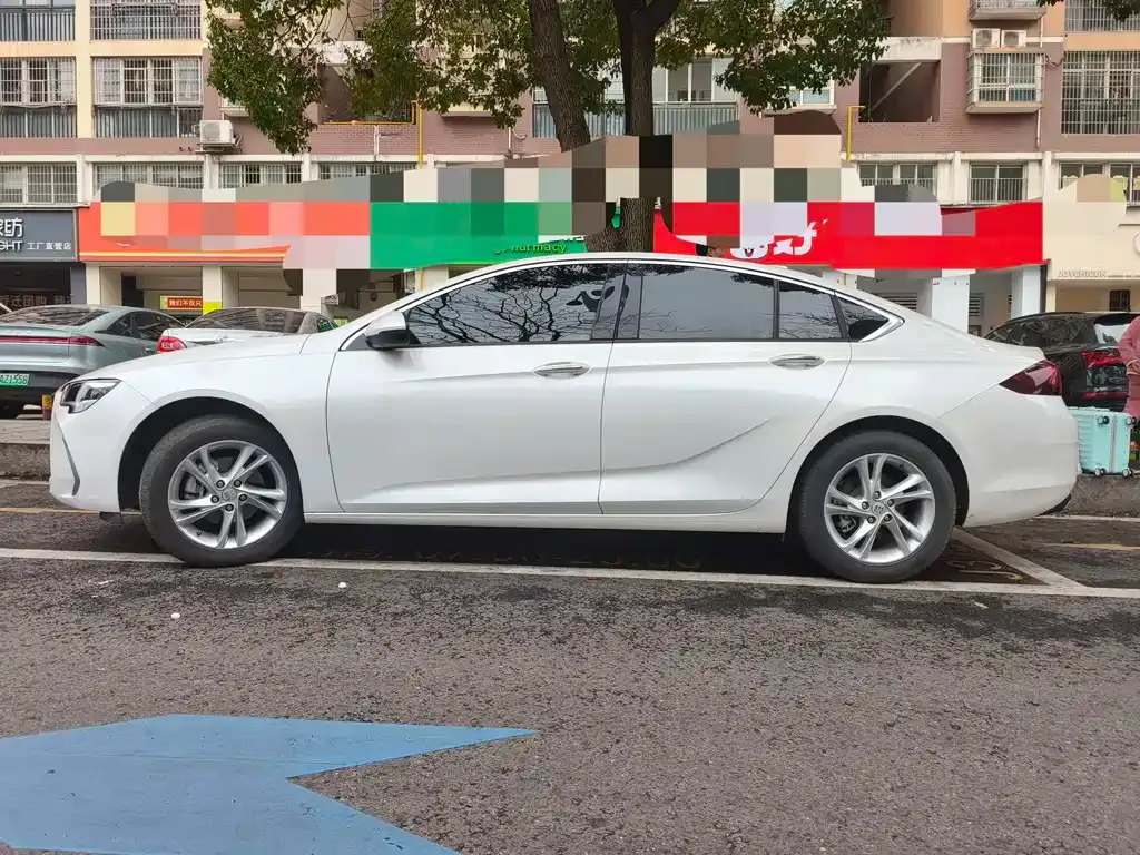 Buick Regal — фото 4