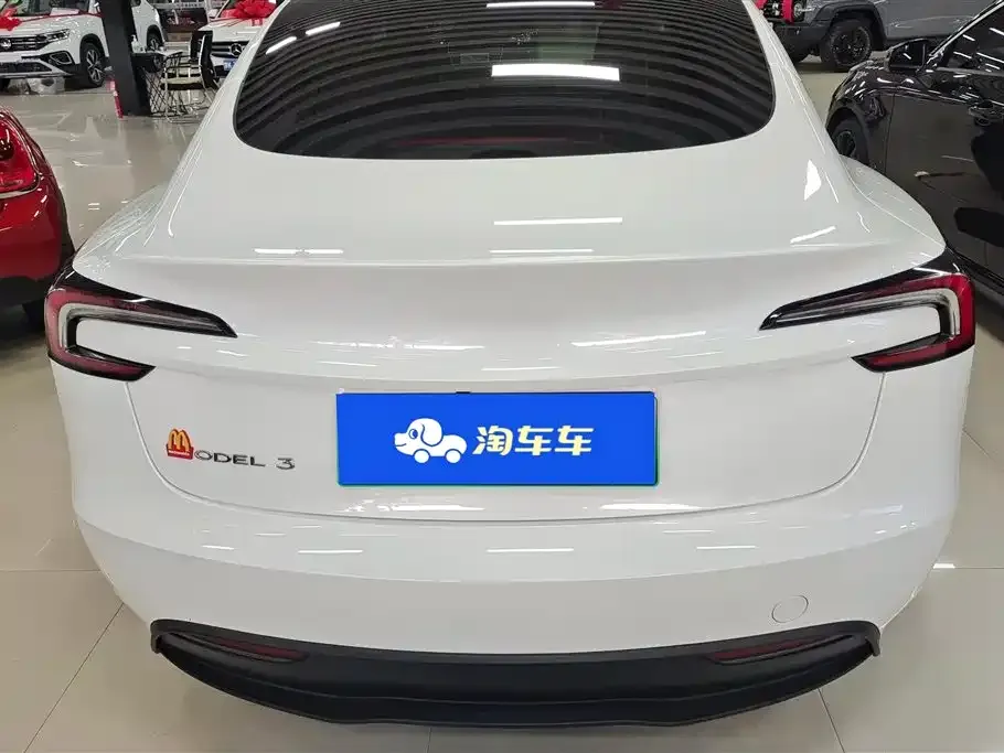 Tesla Model 3 — фото 5
