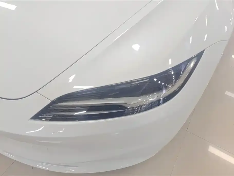 Tesla Model 3 — фото 2