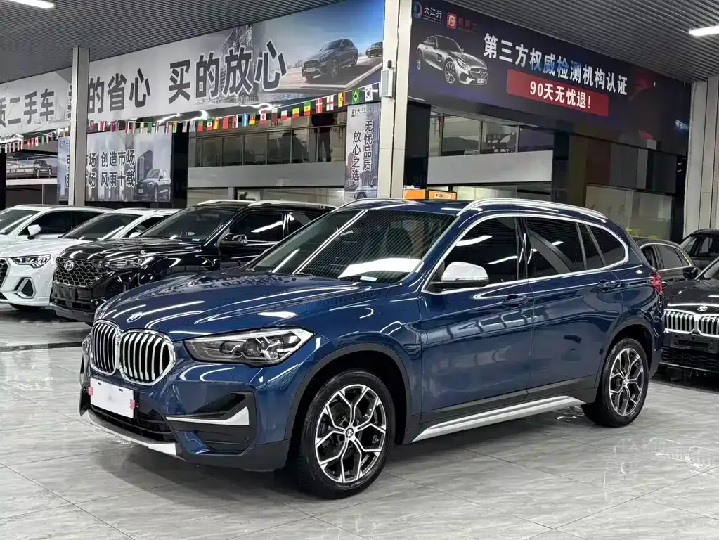 BMW X1 — фото 1