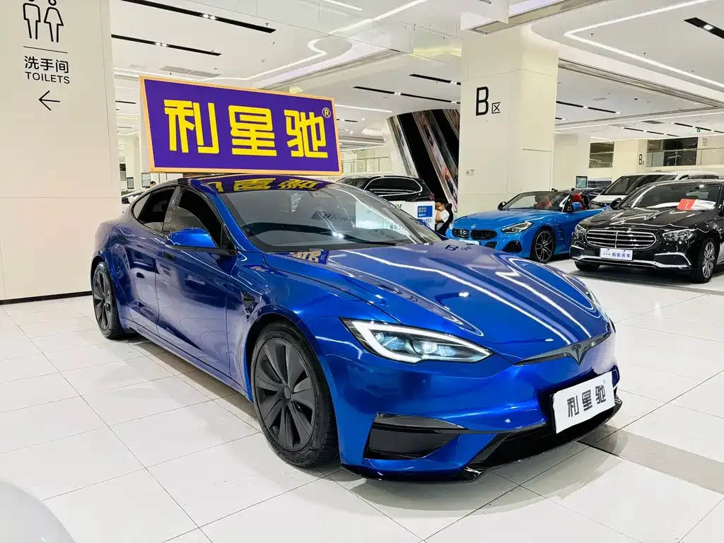 Tesla Model S — фото 8