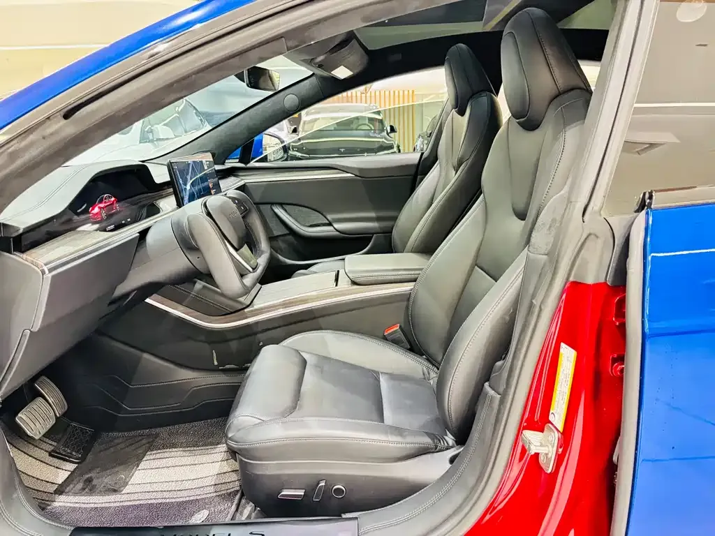 Tesla Model S — фото 6