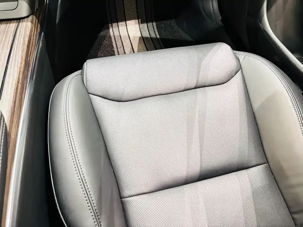 Tesla Model S — фото 2