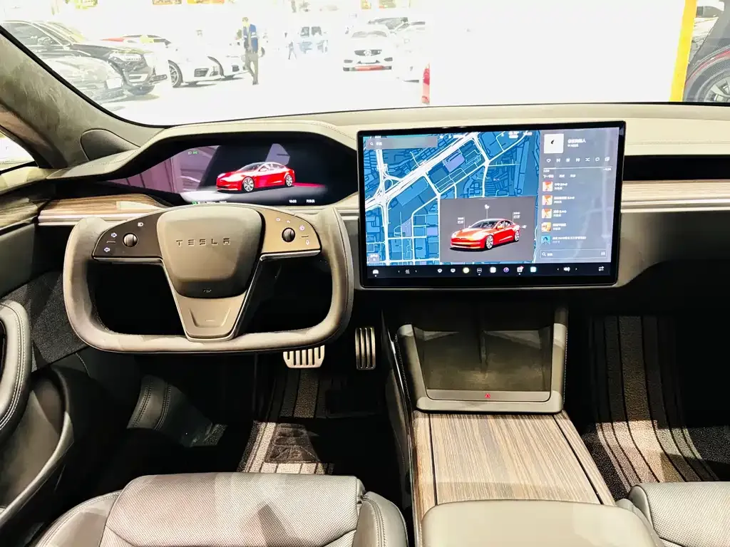 Tesla Model S — фото 7