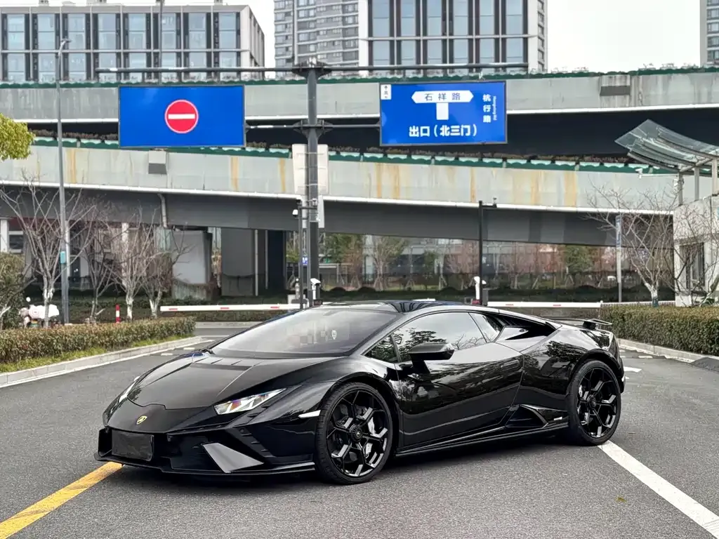 Lamborghini Huracan — фото 9