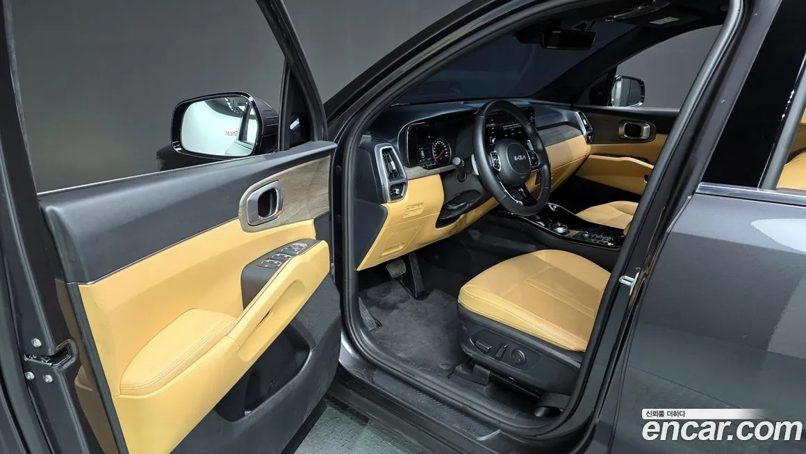 Kia Sorento — фото 9