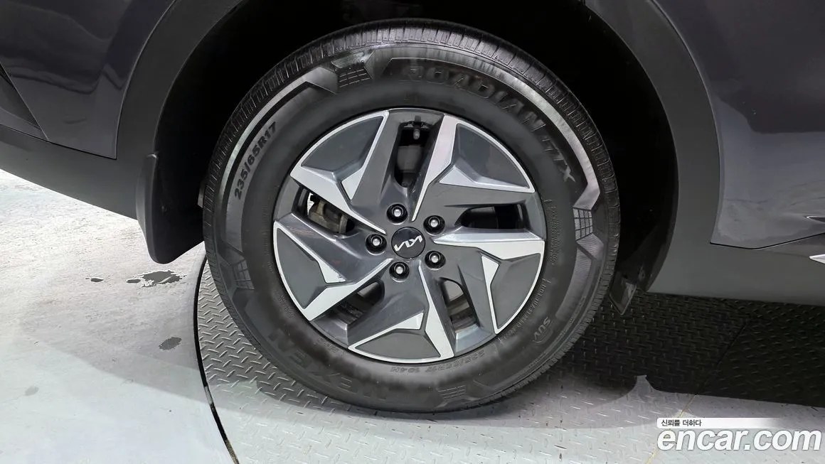 Kia Sorento — фото 6