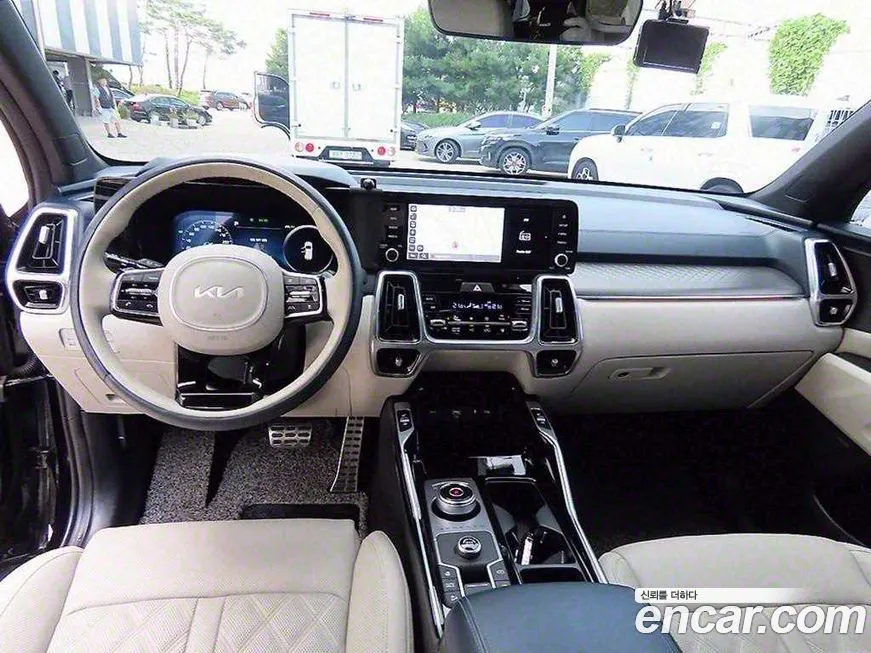 Kia Sorento — фото 6
