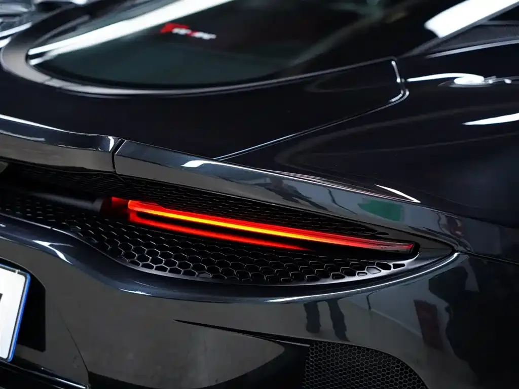 McLaren GT — фото 5
