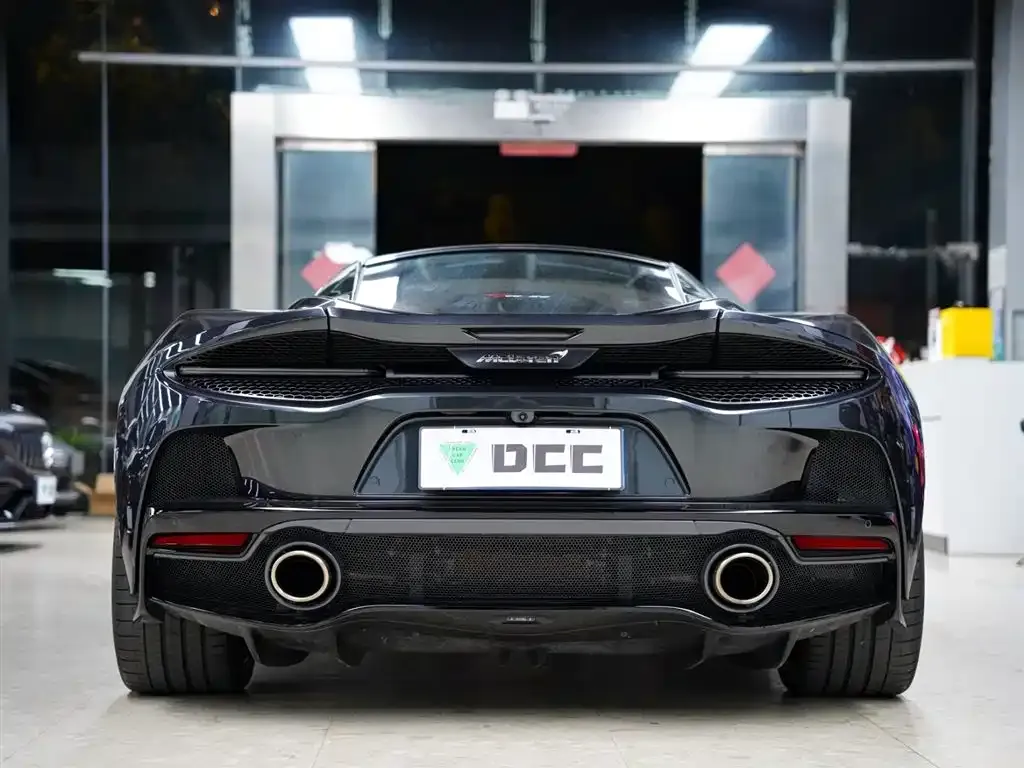 McLaren GT — фото 10