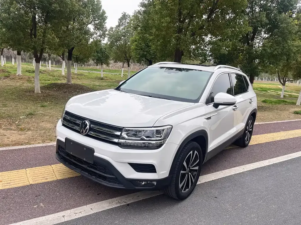 Volkswagen Tharu — фото 1