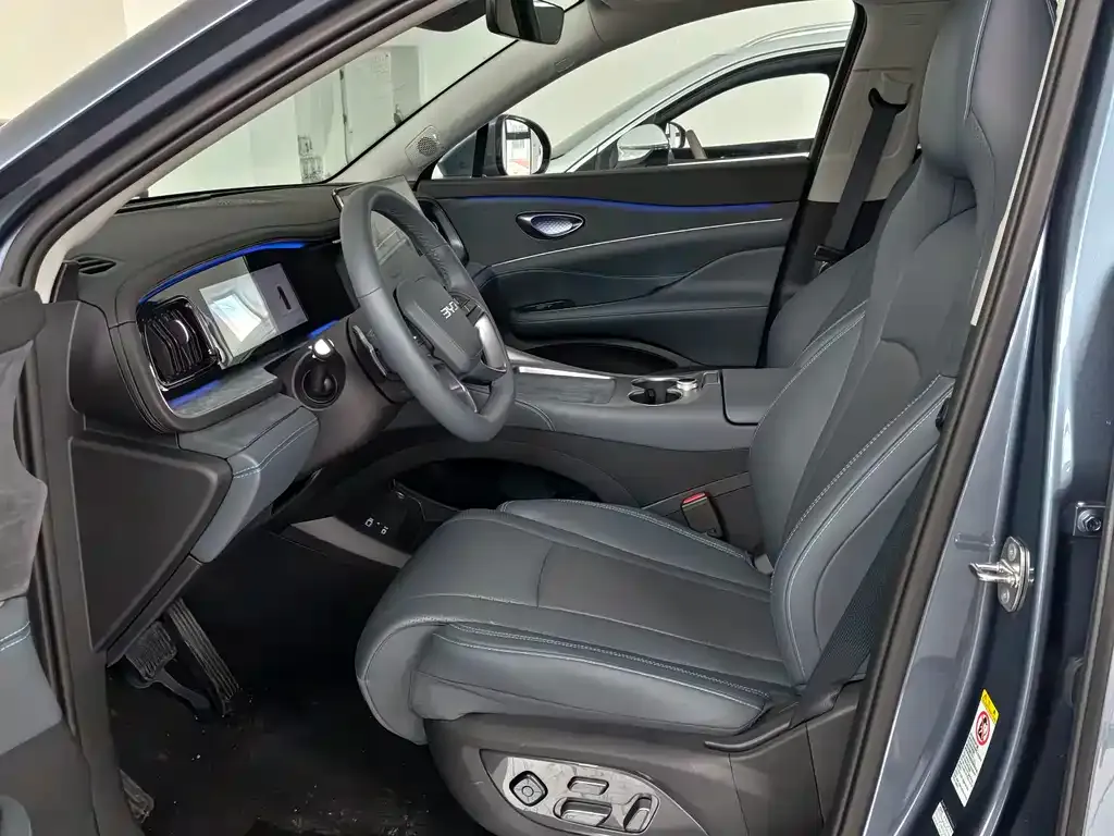 BYD Hiace 07 DM-i — фото 6