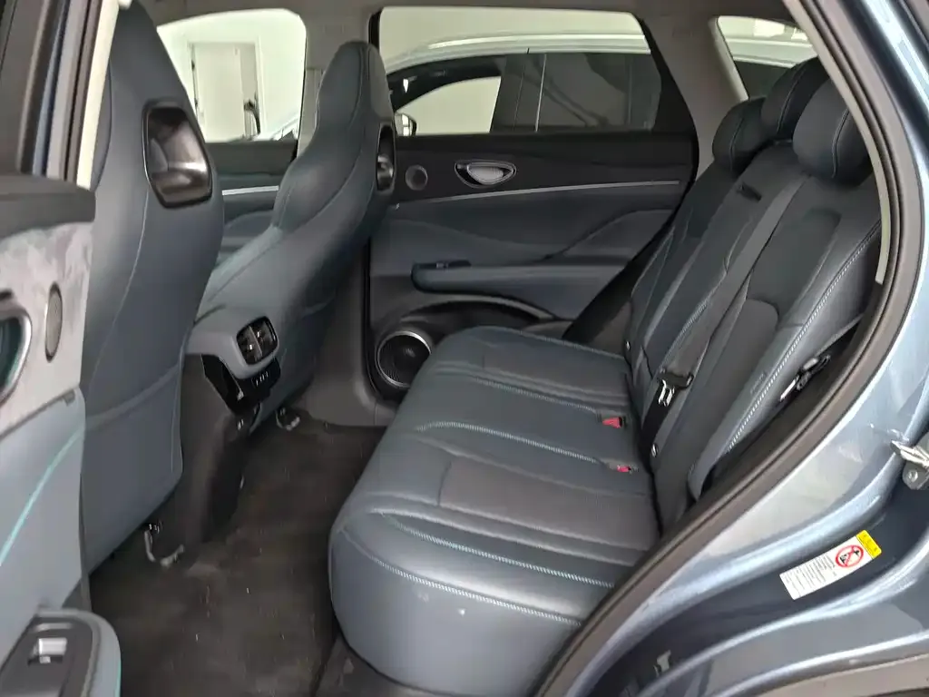 BYD Hiace 07 DM-i — фото 2