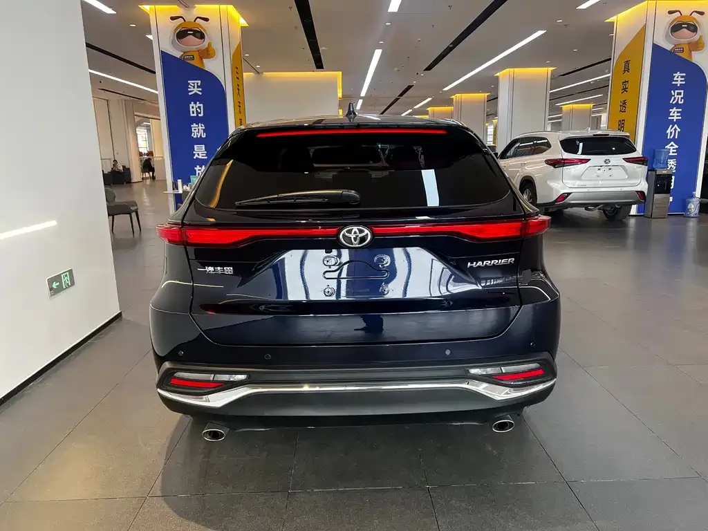 Toyota Harrier — фото 8