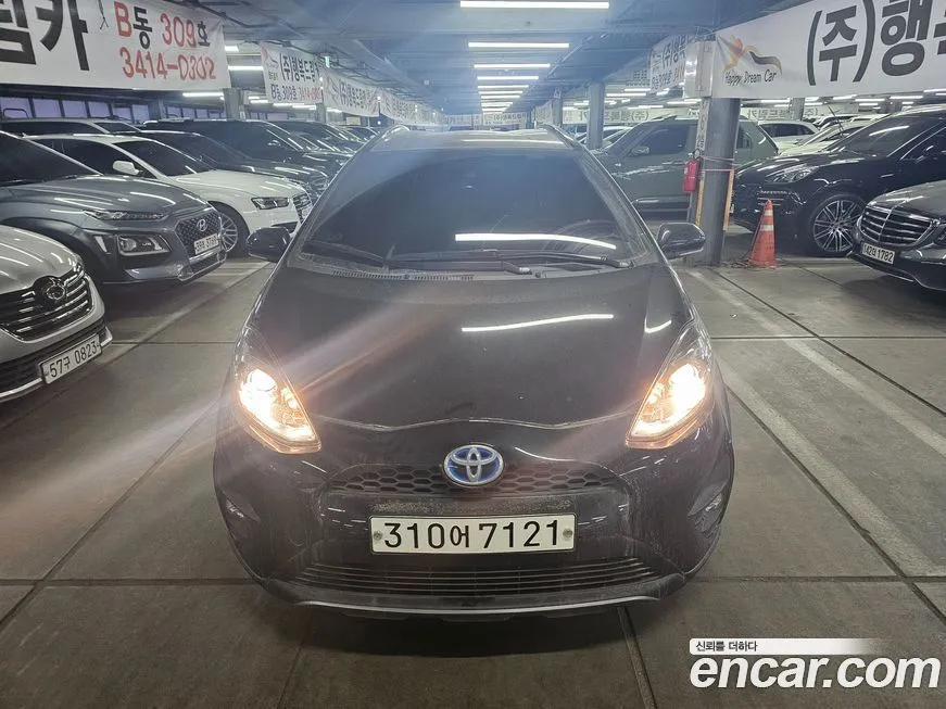 Toyota Prius — фото 1