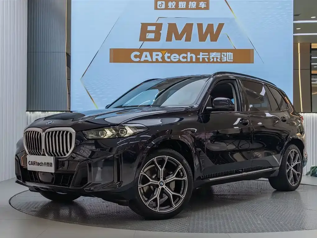 BMW X5 — фото 1