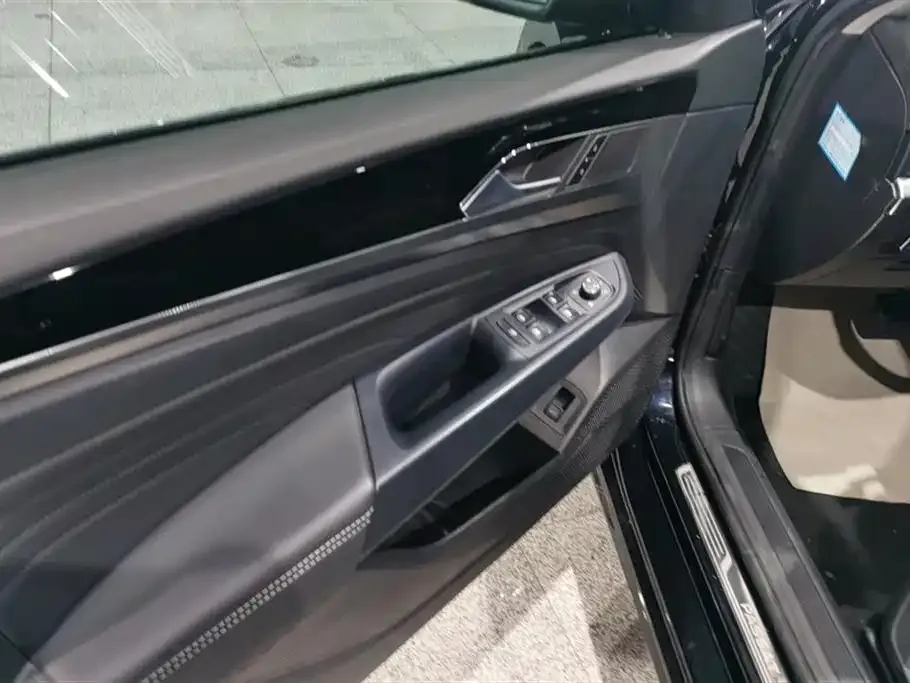 Volkswagen Passat — фото 3