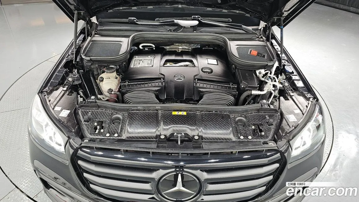 Mercedes-Benz GLS-Class — фото 10