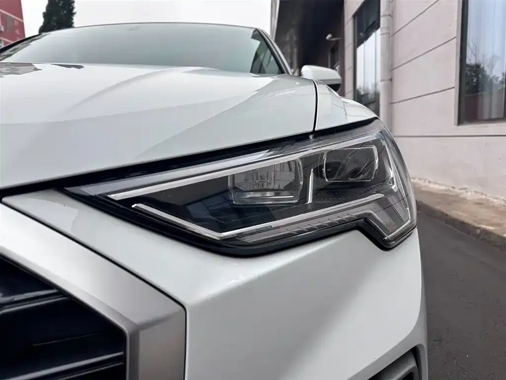 Audi Q3 — фото 2