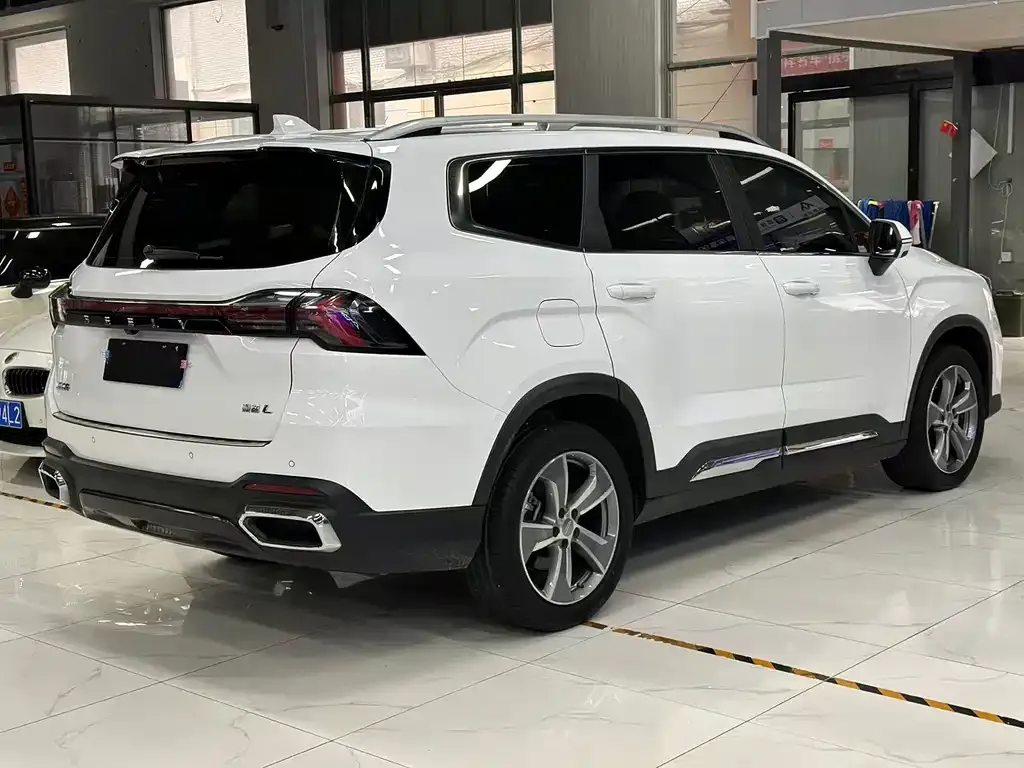 Geely Haoyue L — фото 10