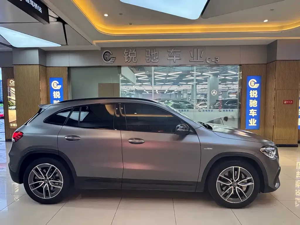 Mercedes-Benz GLA AMG — фото 10