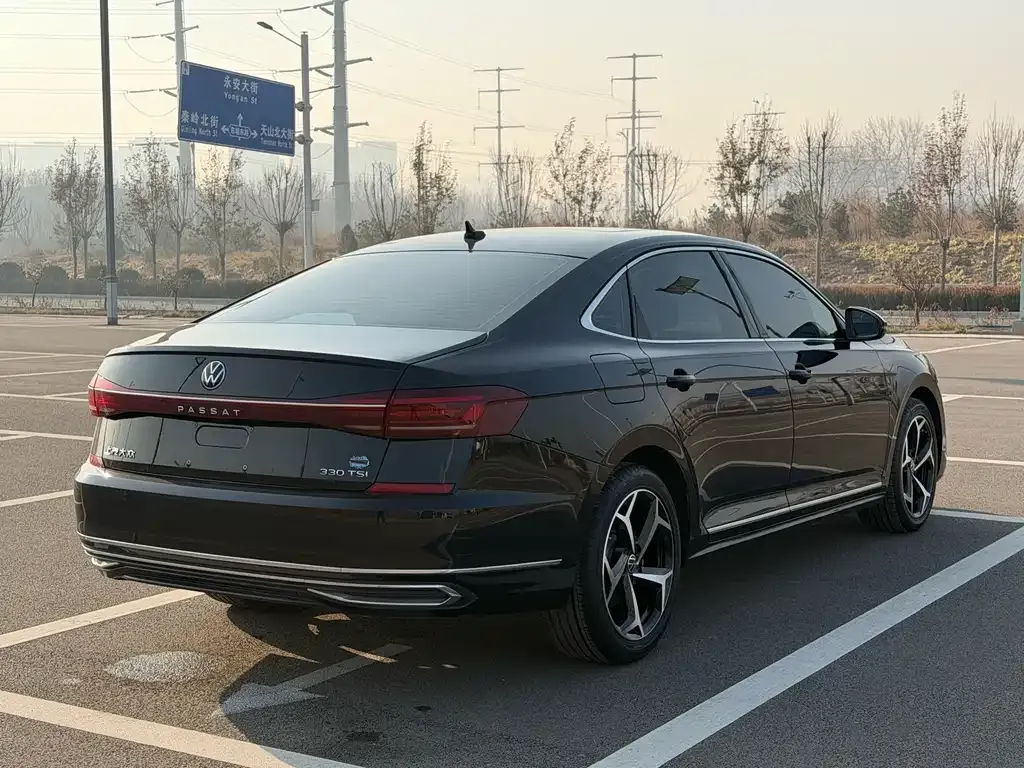 Volkswagen Passat — фото 3