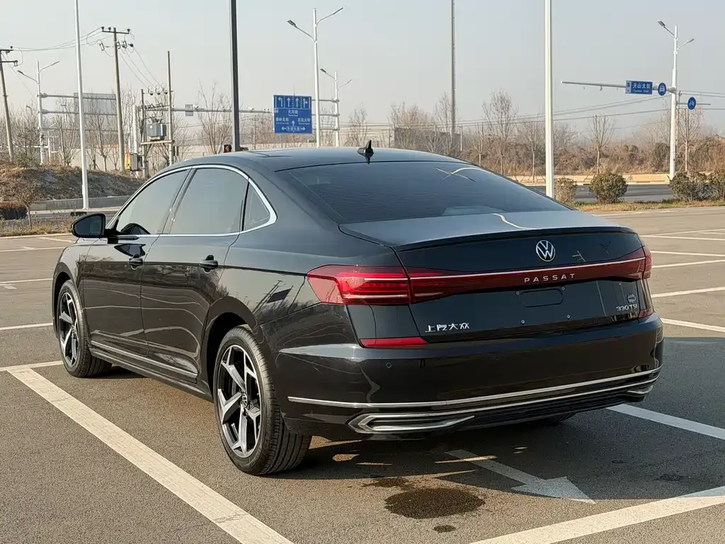Volkswagen Passat — фото 5